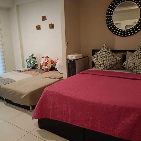 Pico Beach Front Condo Nasugbu Exterior photo
