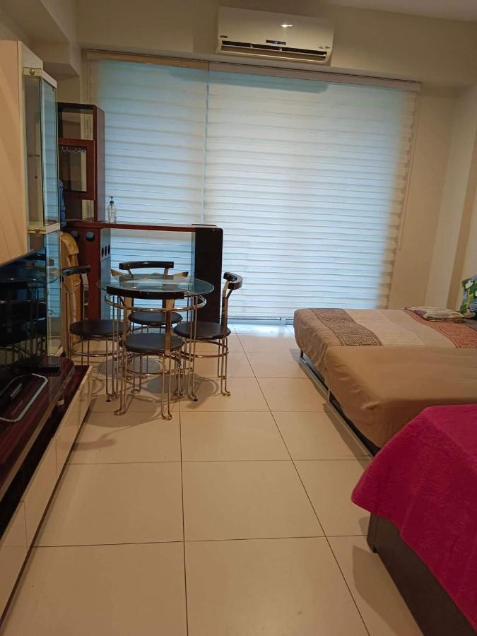 Pico Beach Front Condo Nasugbu Exterior photo