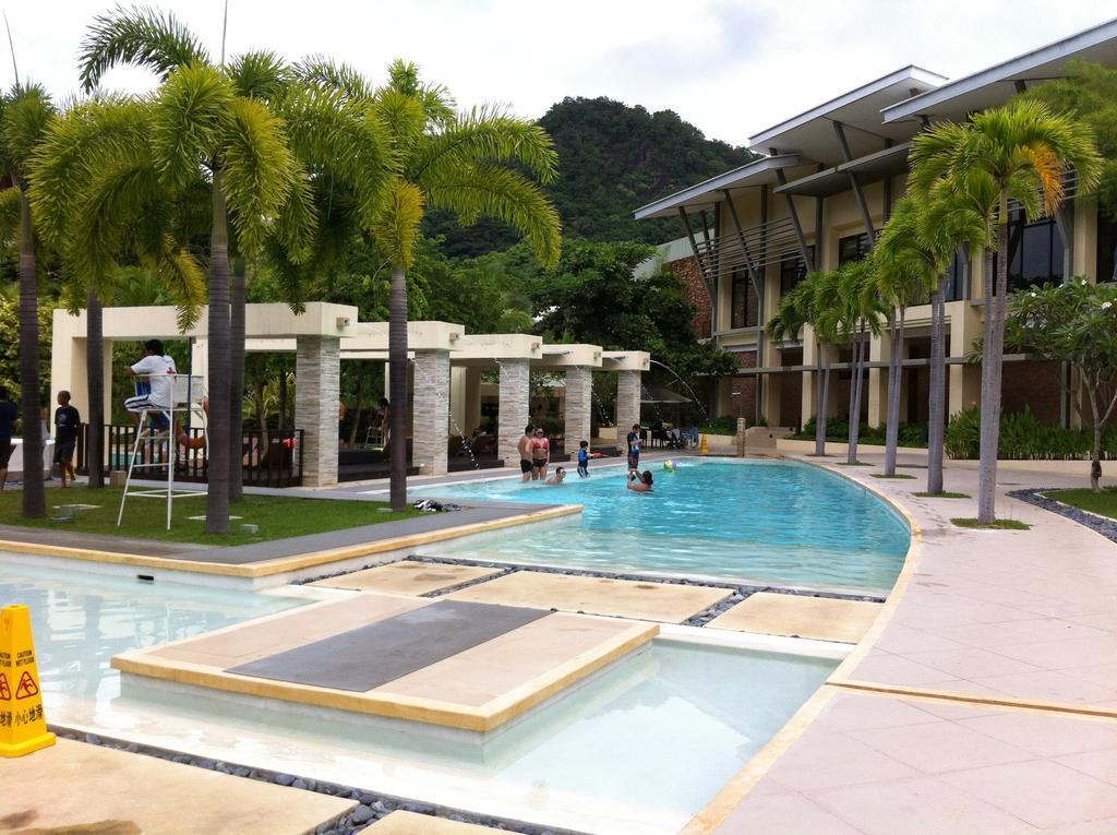 Pico Beach Front Condo Nasugbu Exterior photo