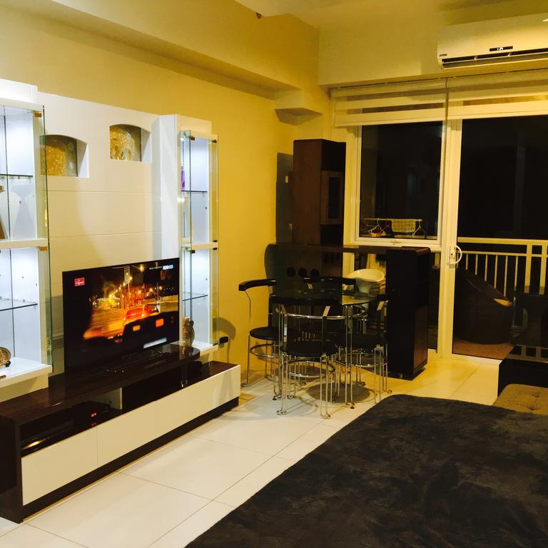 Pico Beach Front Condo Nasugbu Exterior photo